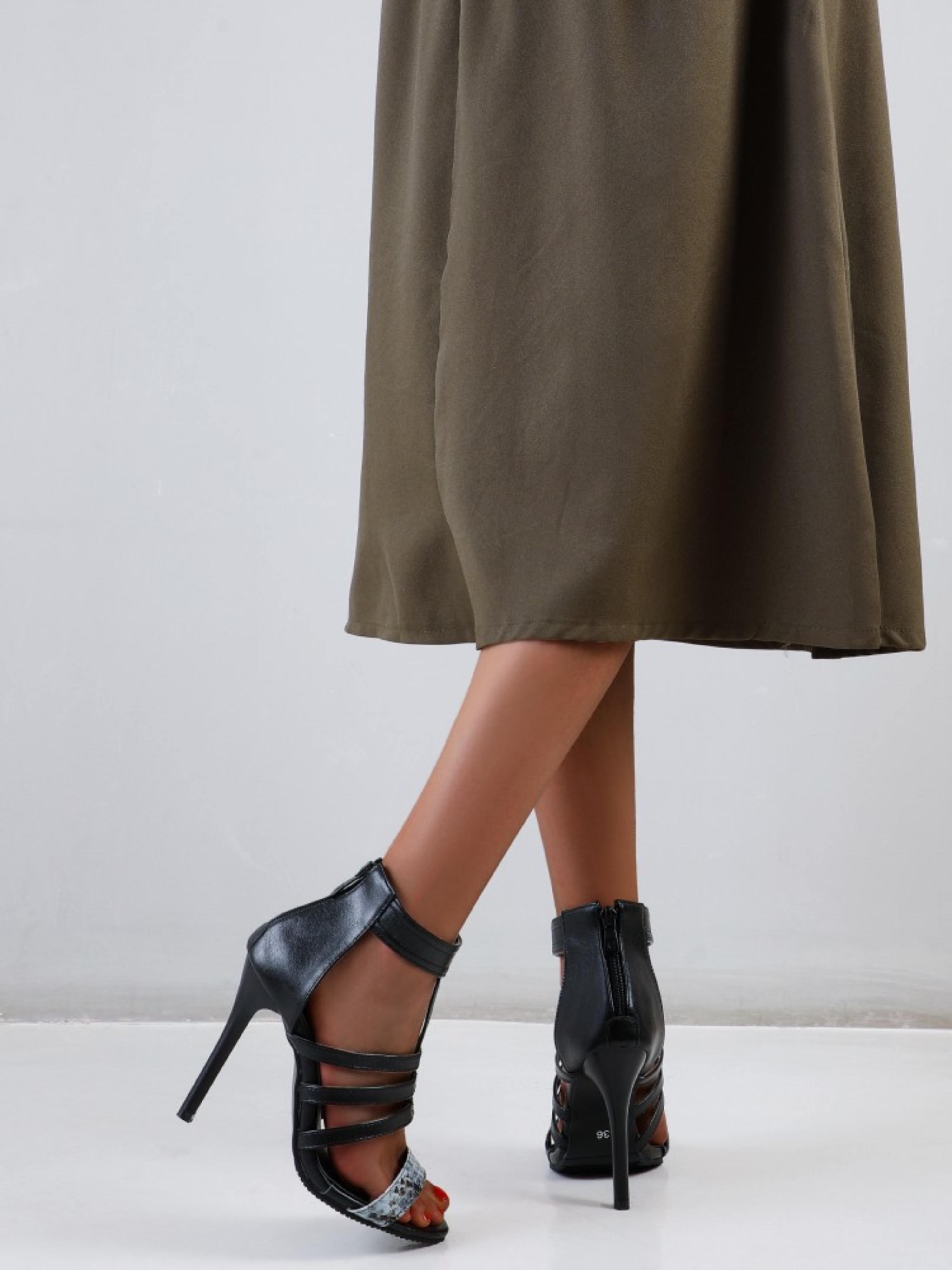 High-Fashion Women's Sandals with Pop of Blue Snake Print