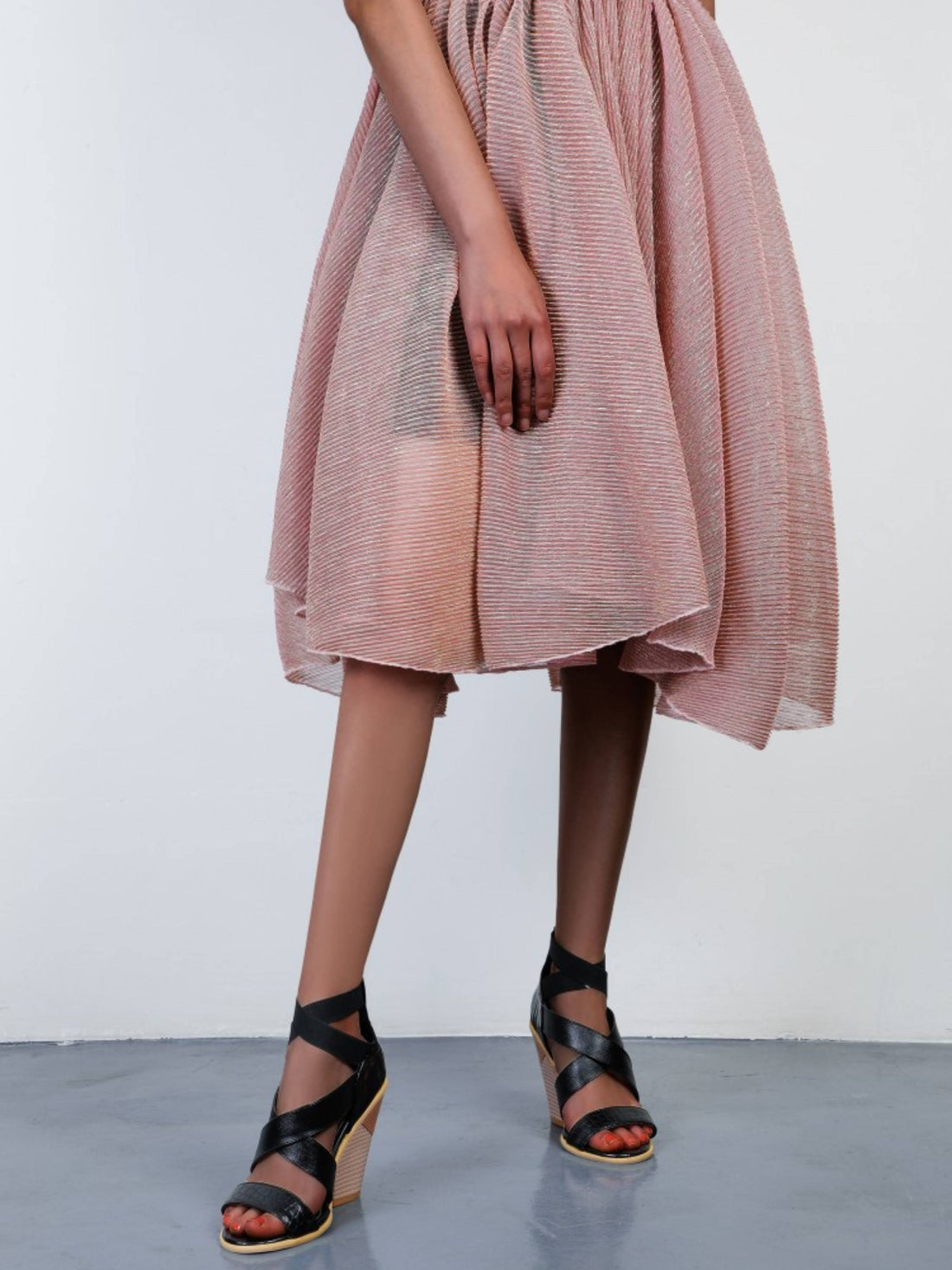 Versatile Crisscross Strap Heels Sandals for Women Black