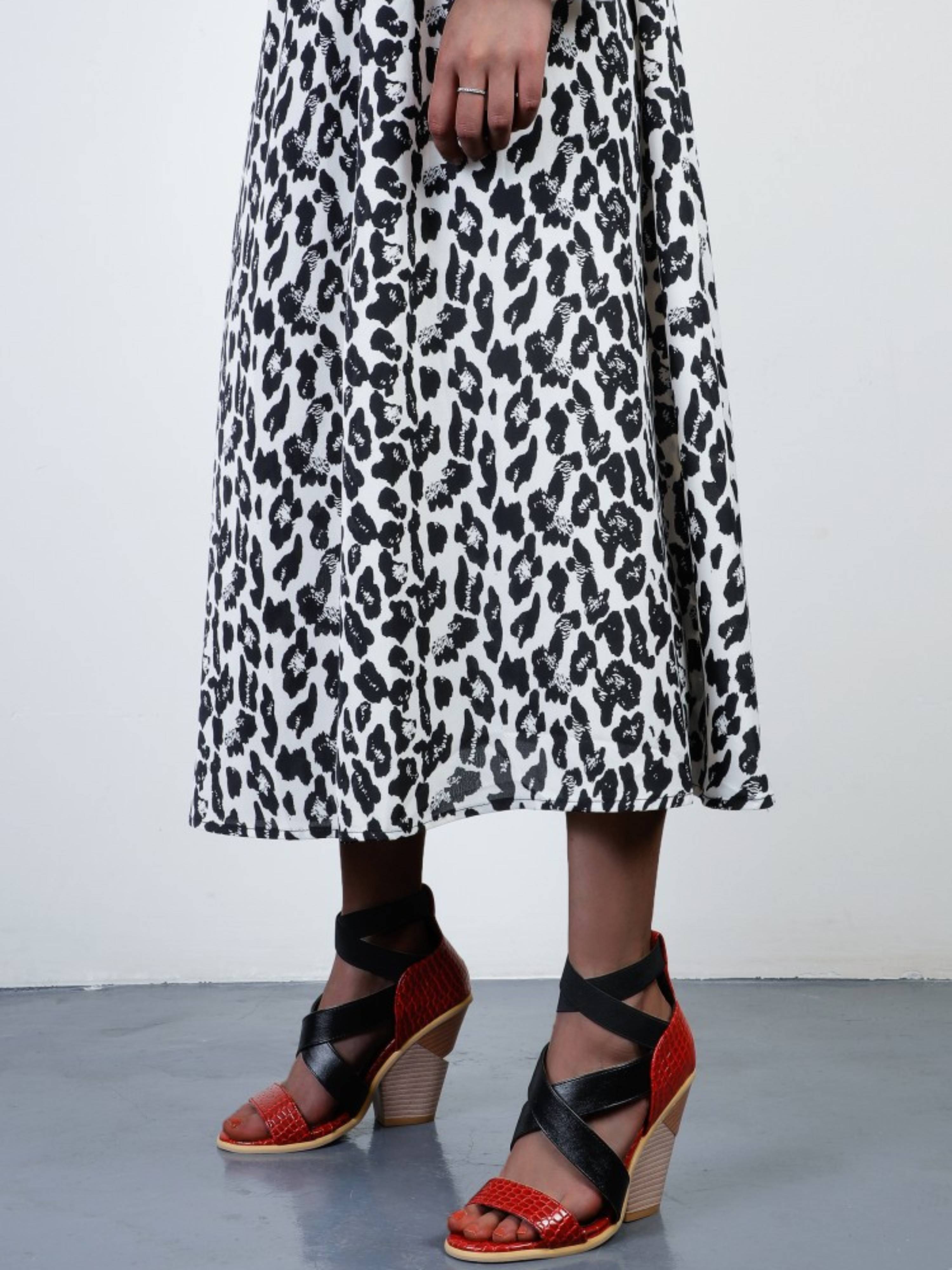 Colorblock Strappy Black & Red Sandals for Women