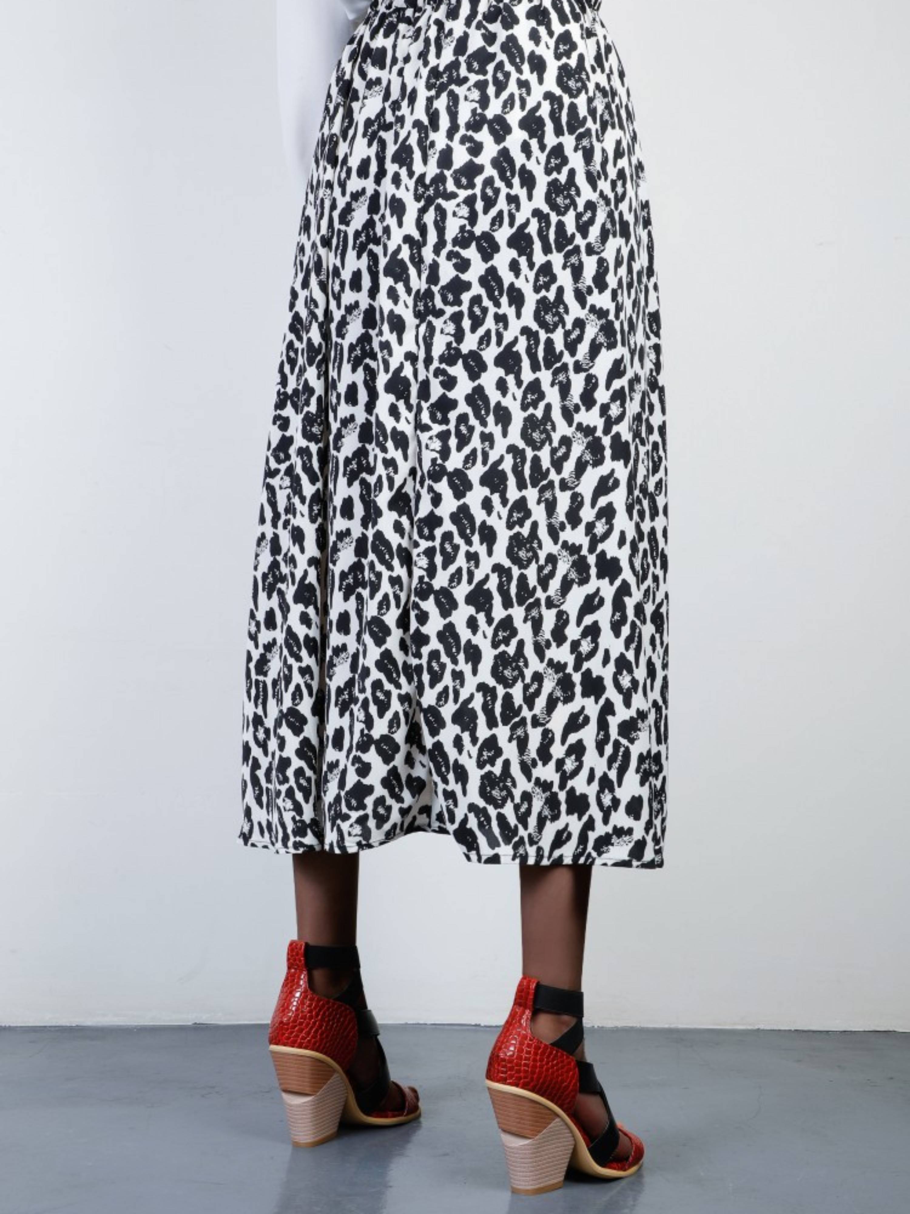 Colorblock Strappy Black & Red Sandals for Women