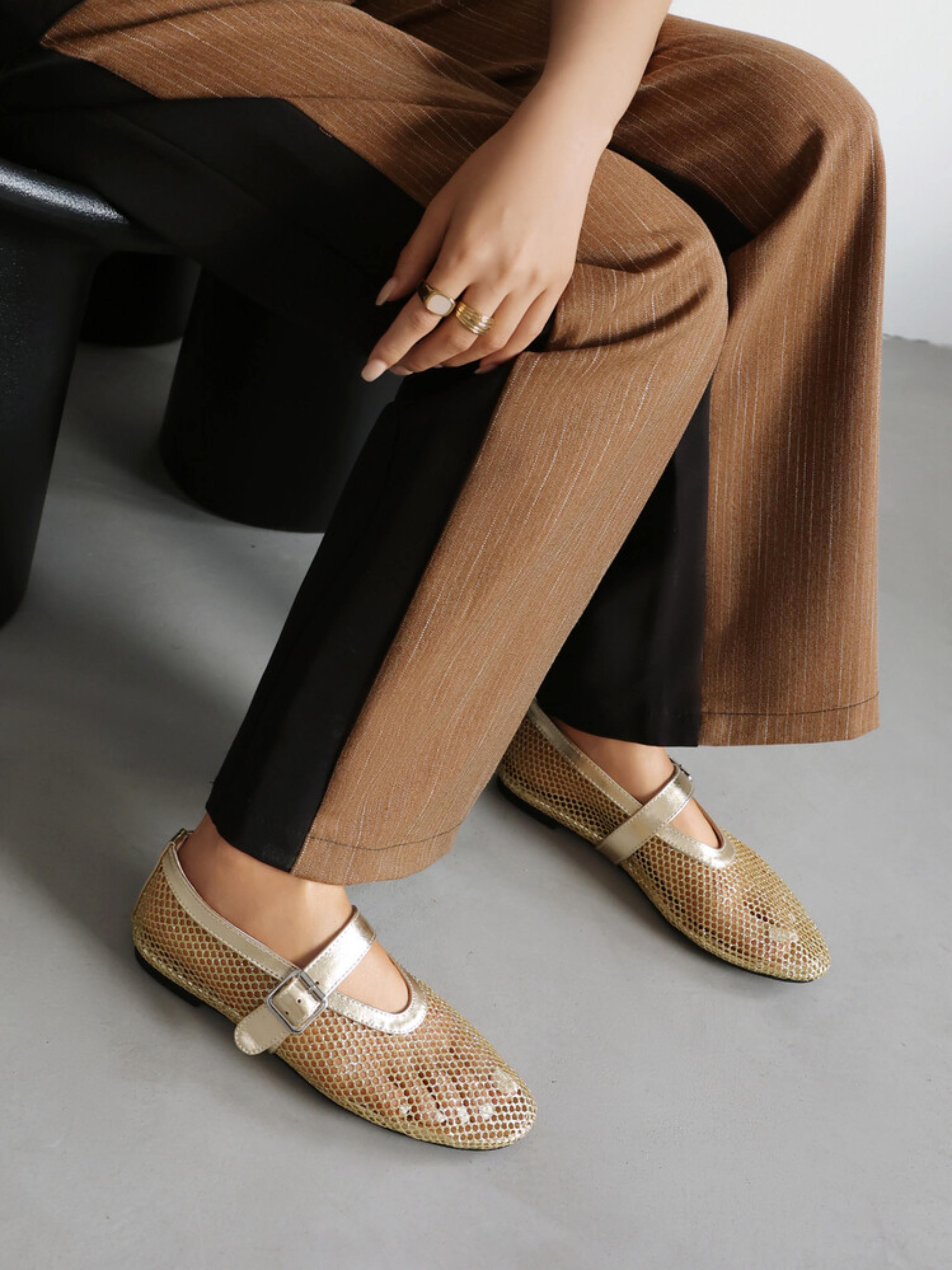 Trendy Net Design Buckle Strap Flat Sandals for Women