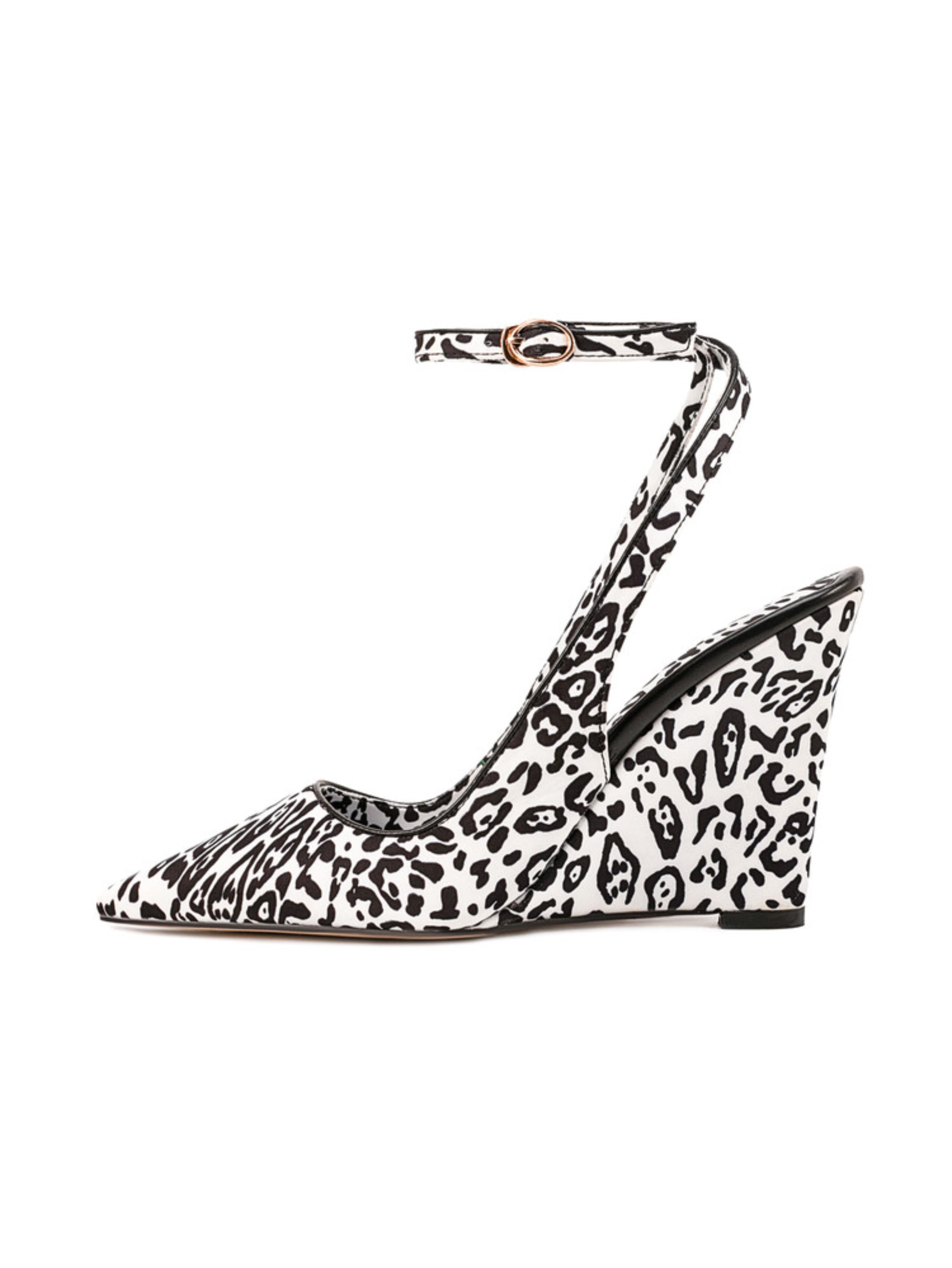 Striking Safari Women Sandals