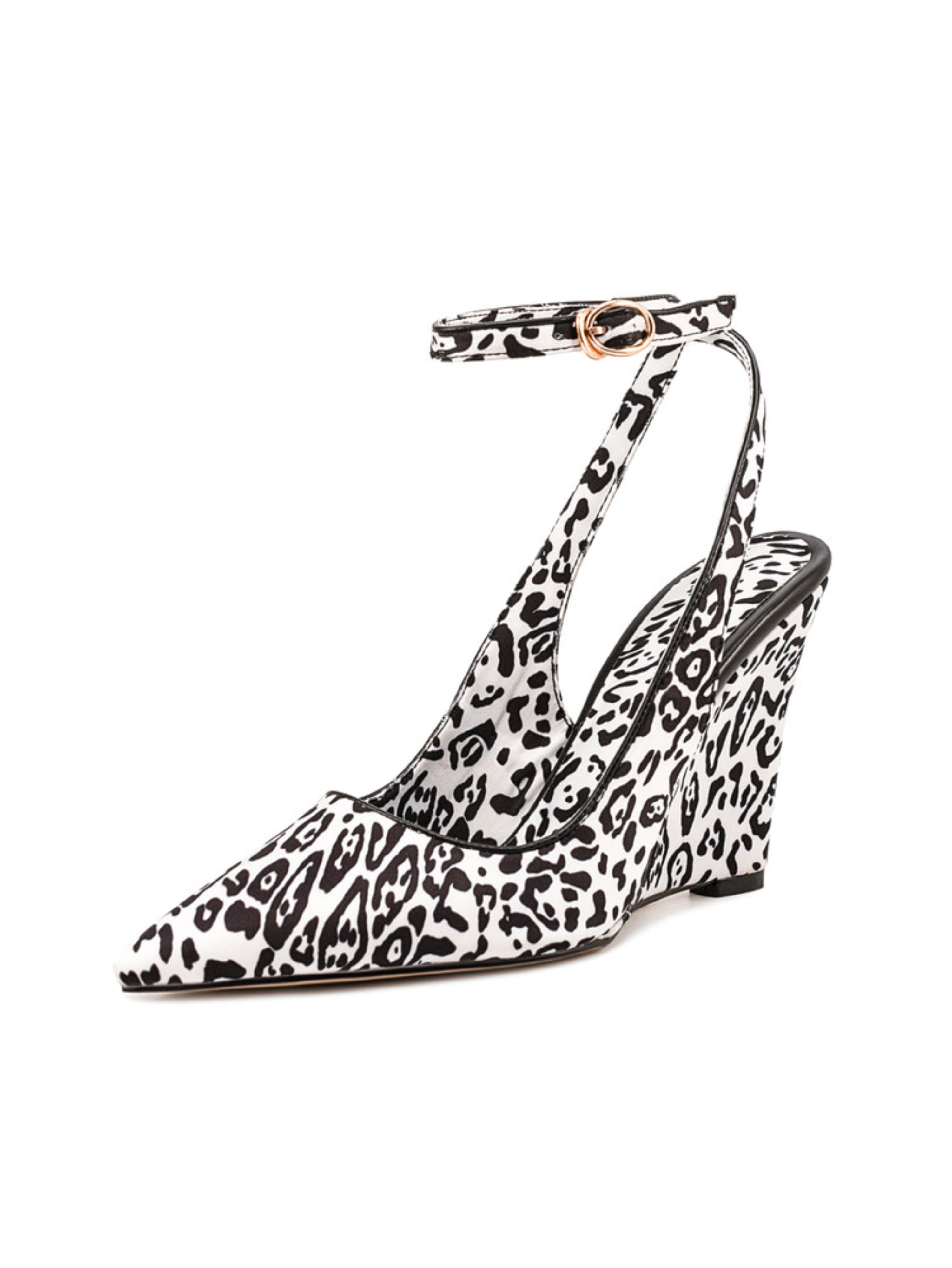 Striking Safari Women Sandals