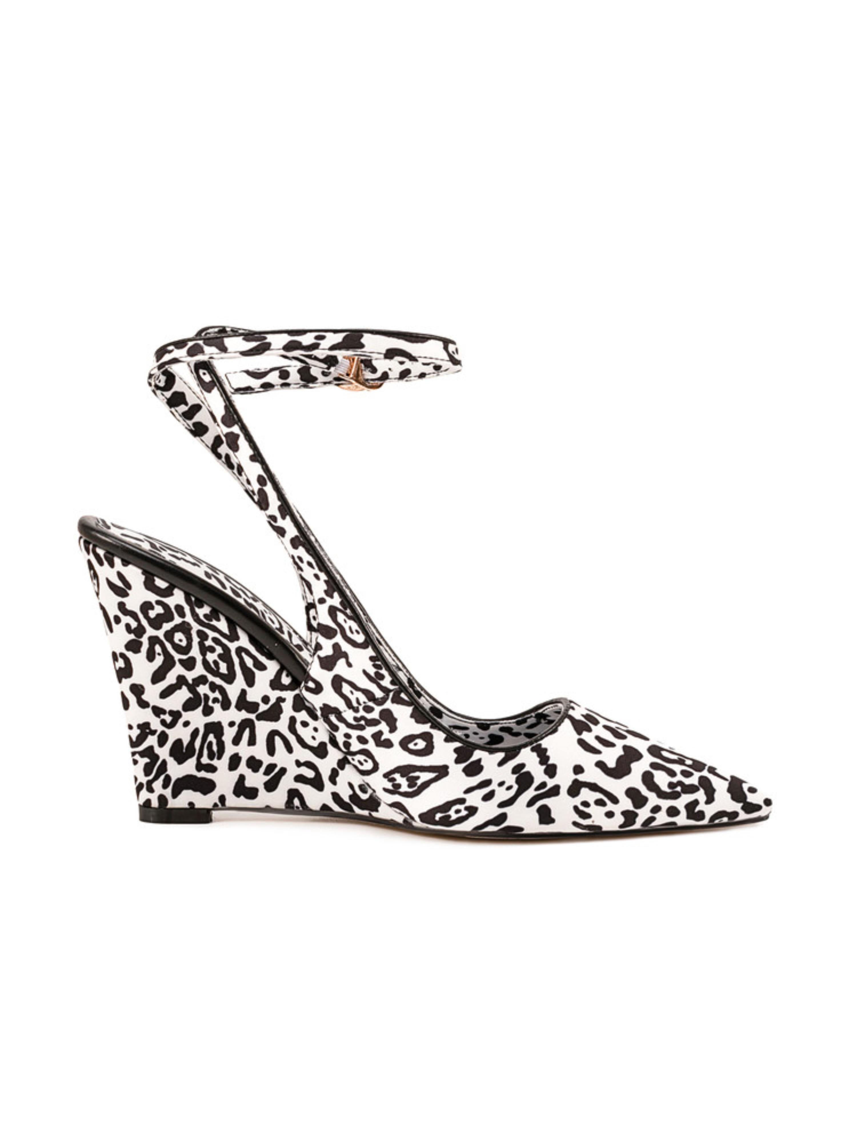 Striking Safari Women Sandals