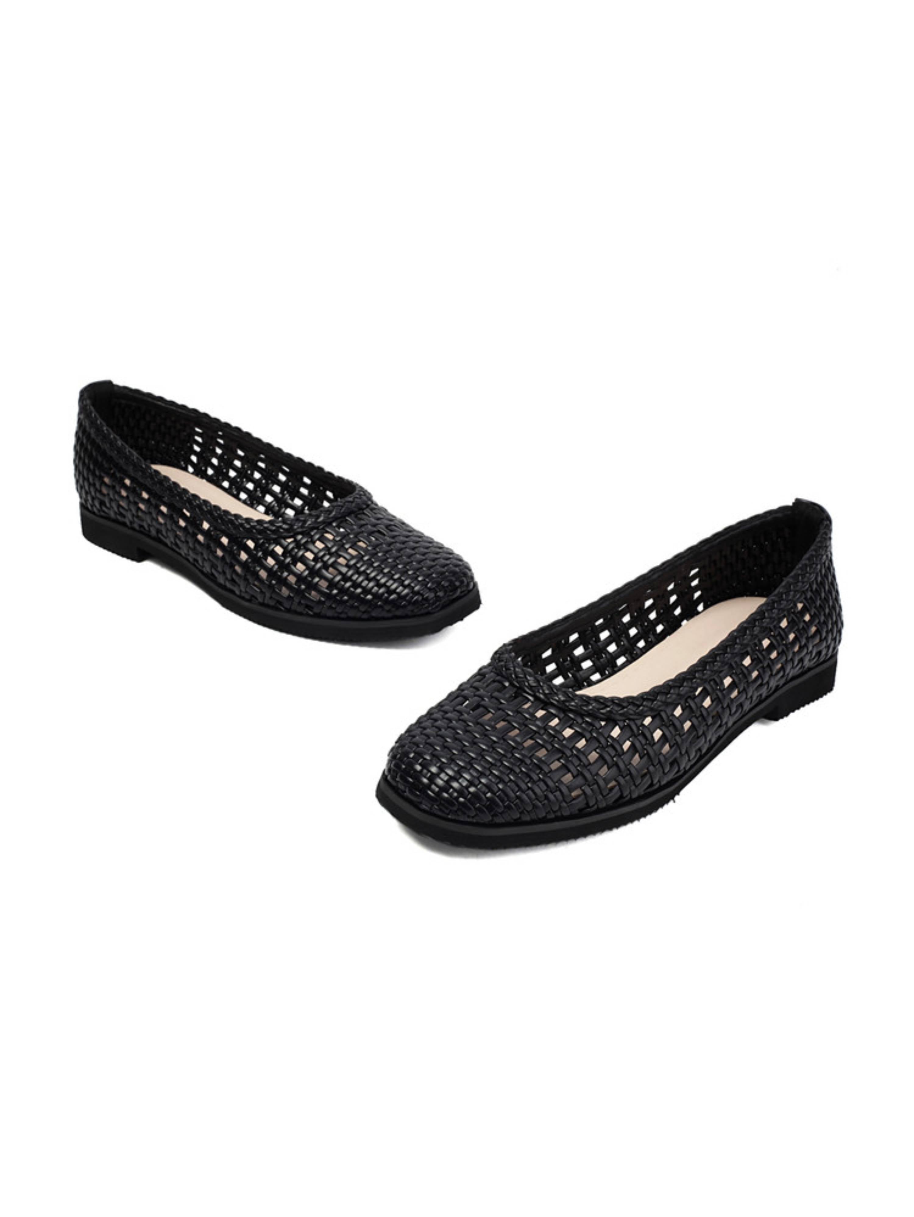 Simple Weave Everyday Flats Sandals for Women in Black