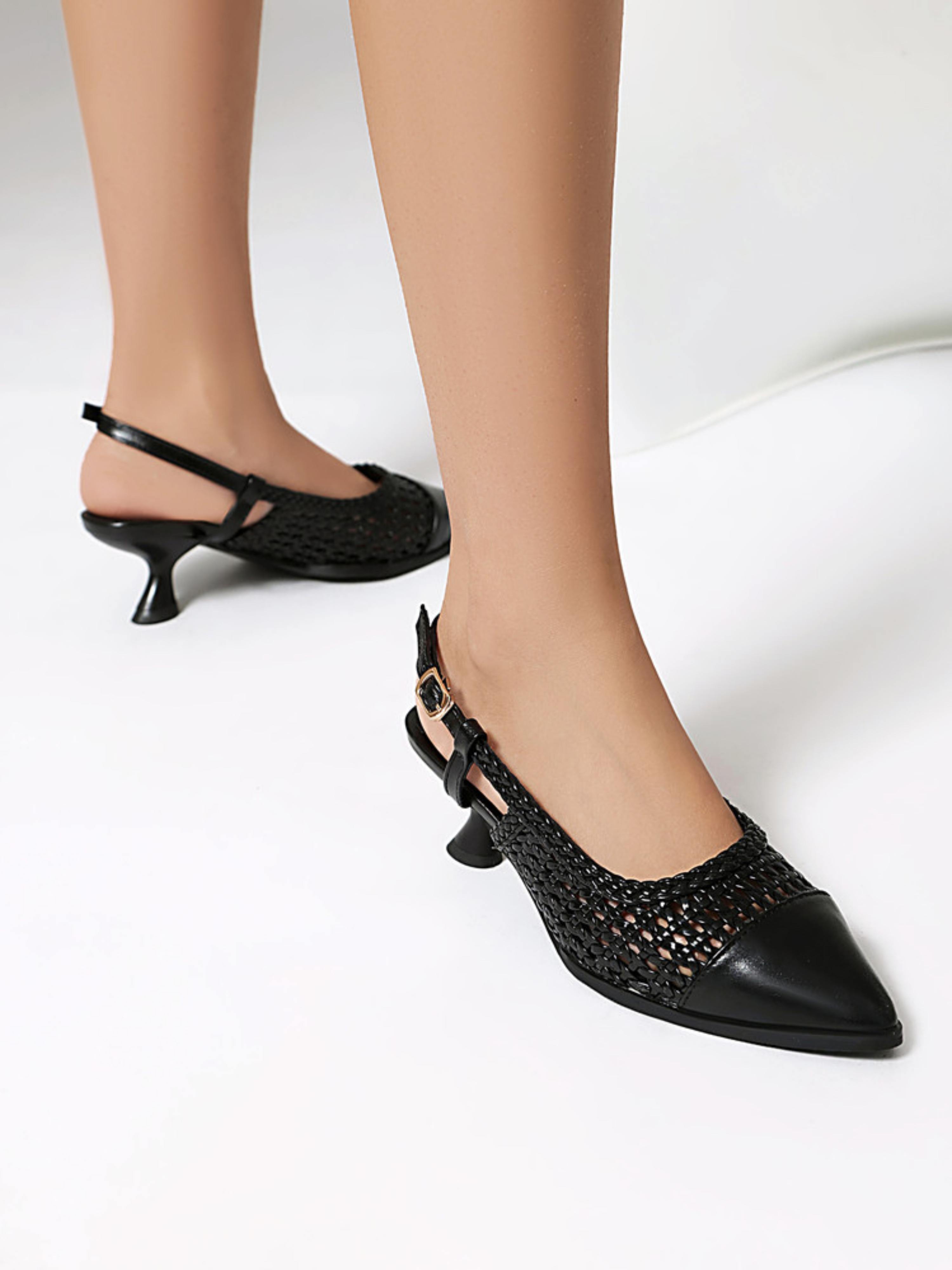 Pointed Toe Slingback for Effortless Elegance Women Black Sandals