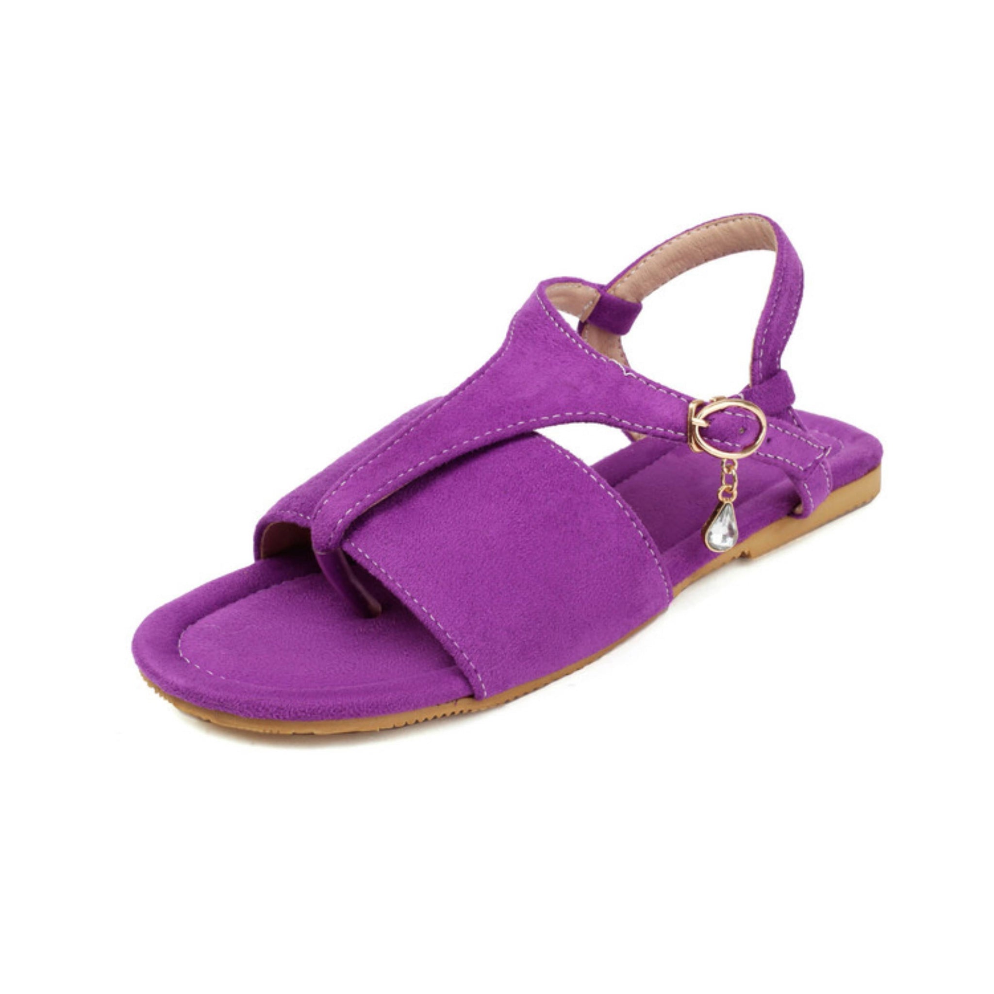 Purple sandal with a gold chain