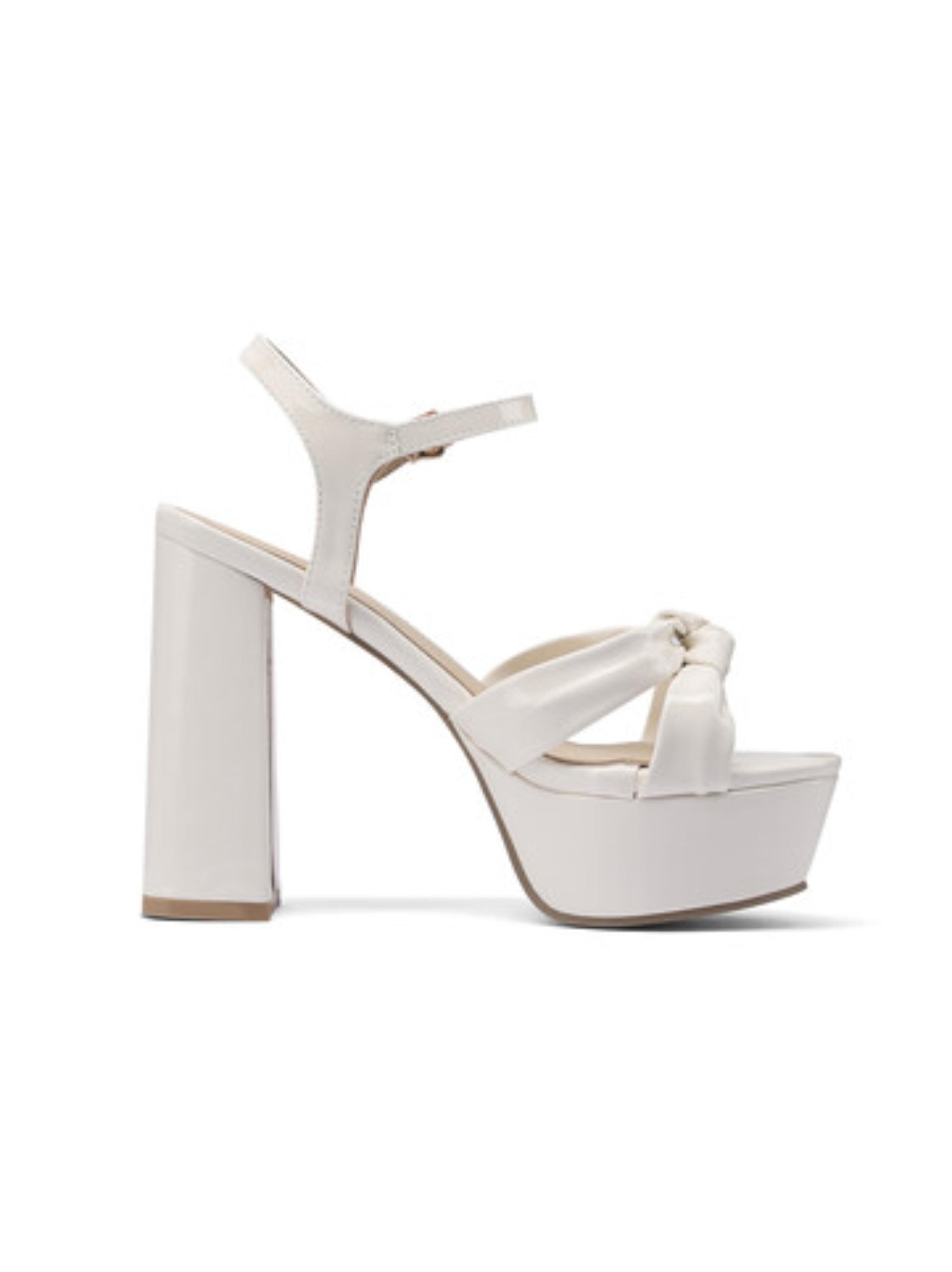 Knotted Strap with Adjustable Ankle Buckle Women‘s White Sandals