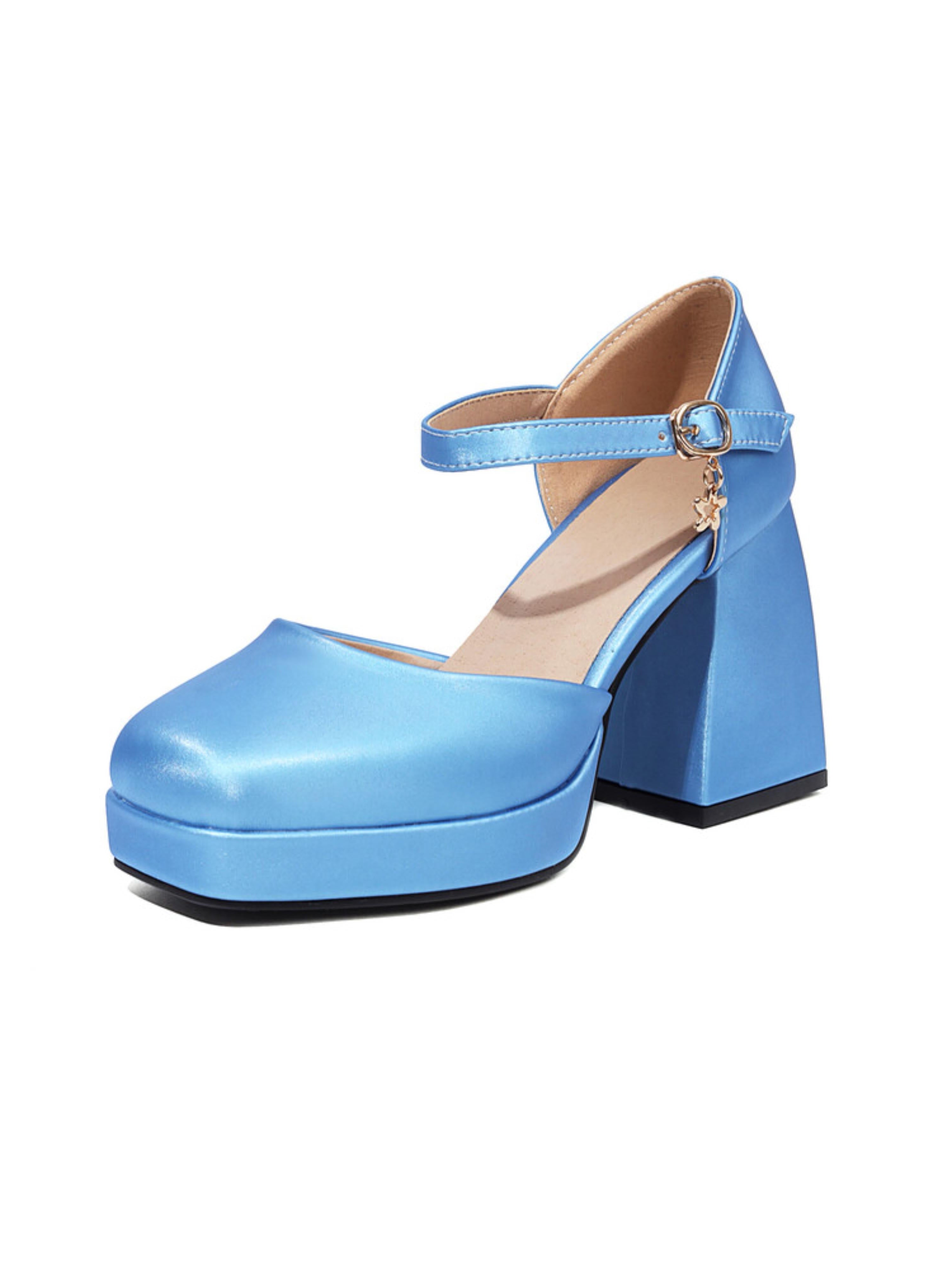Blue platform shoe with a block heel