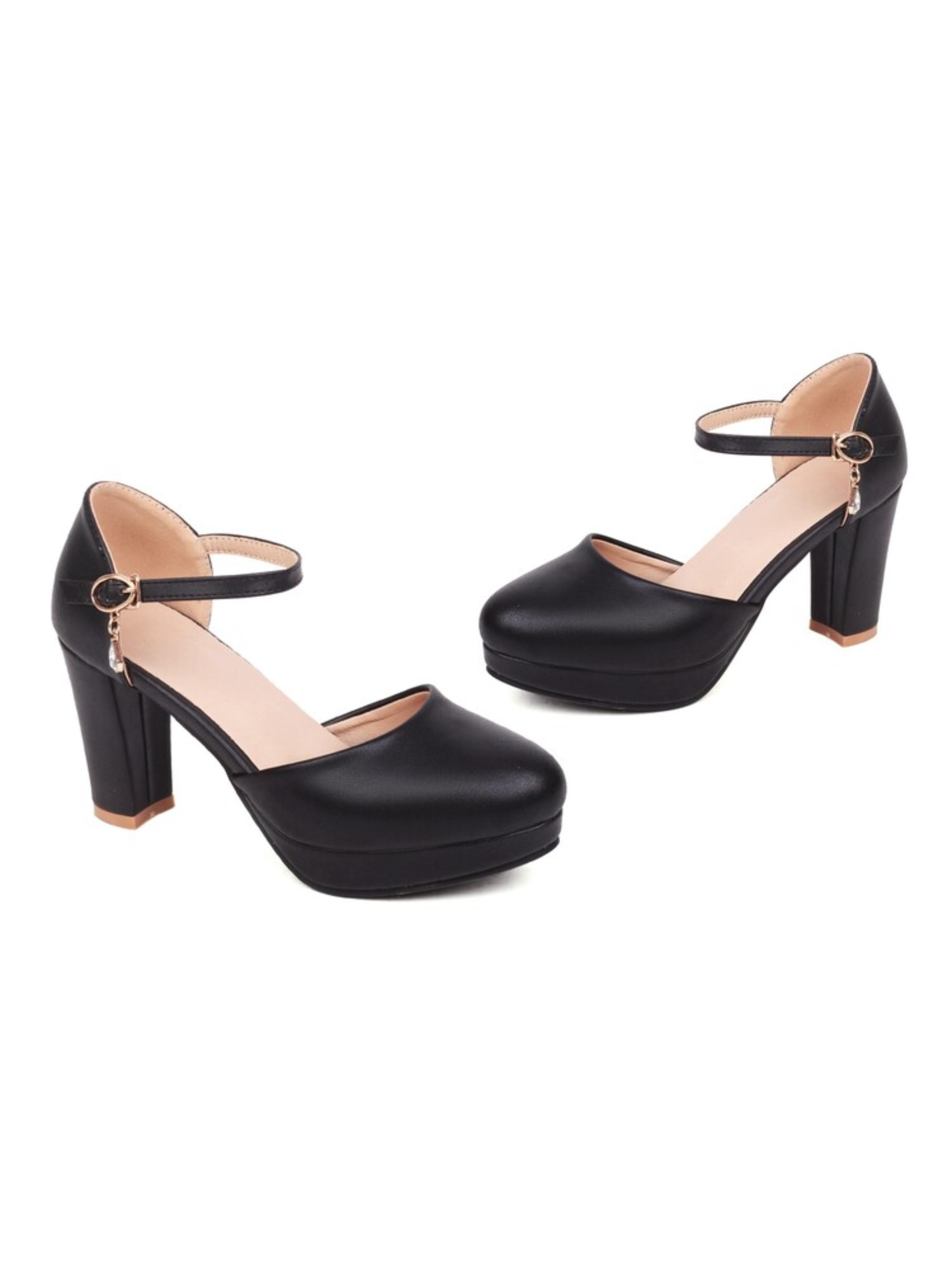 Fantasy Black Pumps Women's Closed Toe Sandals
