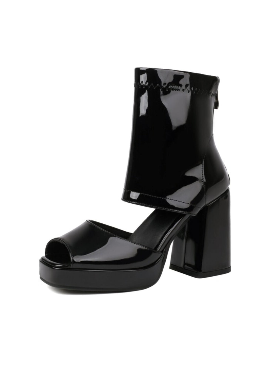 Black patent leather platform shoe