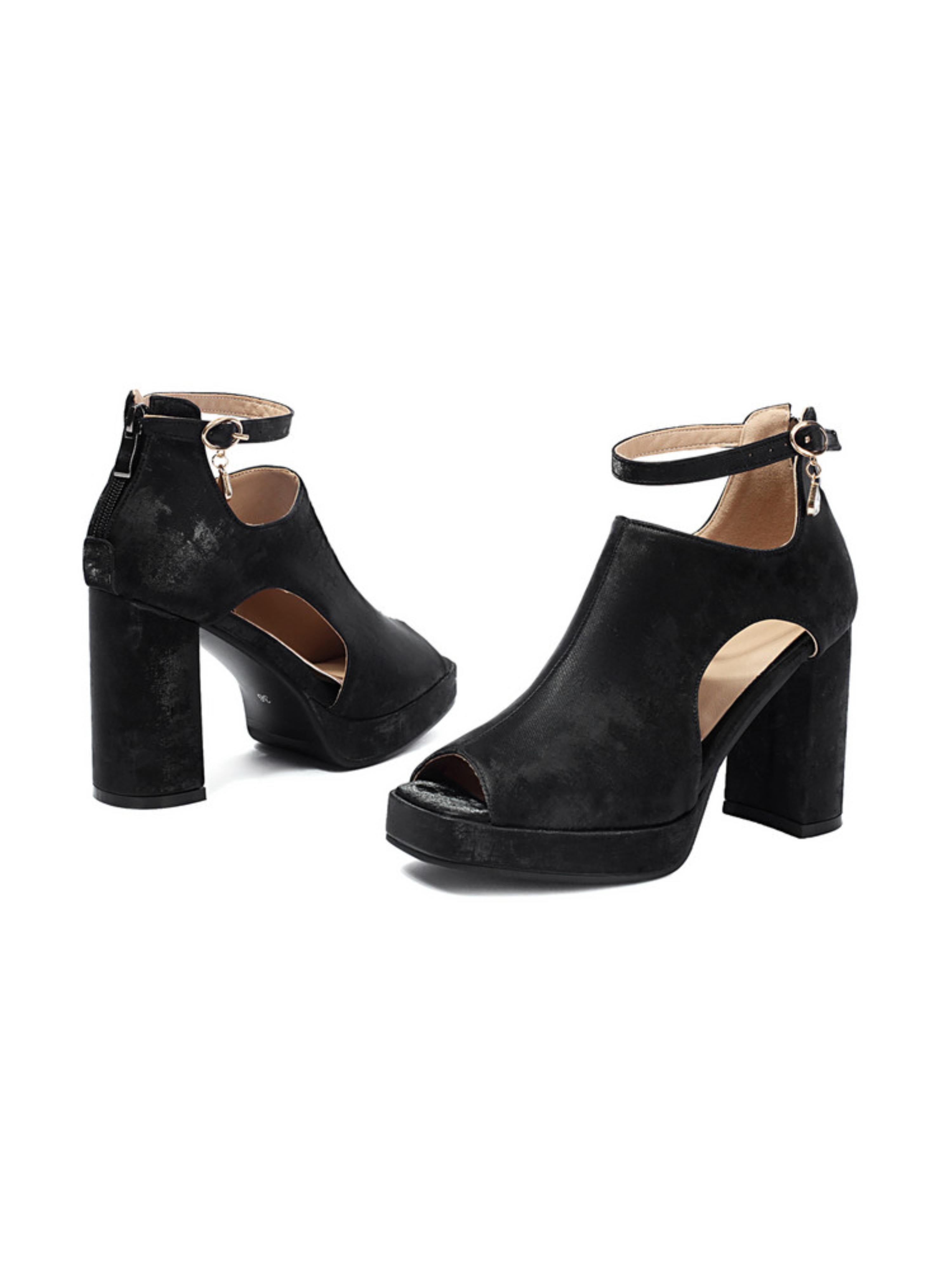 Sophisticated Black Cut-Out Side Design Woman Sandals