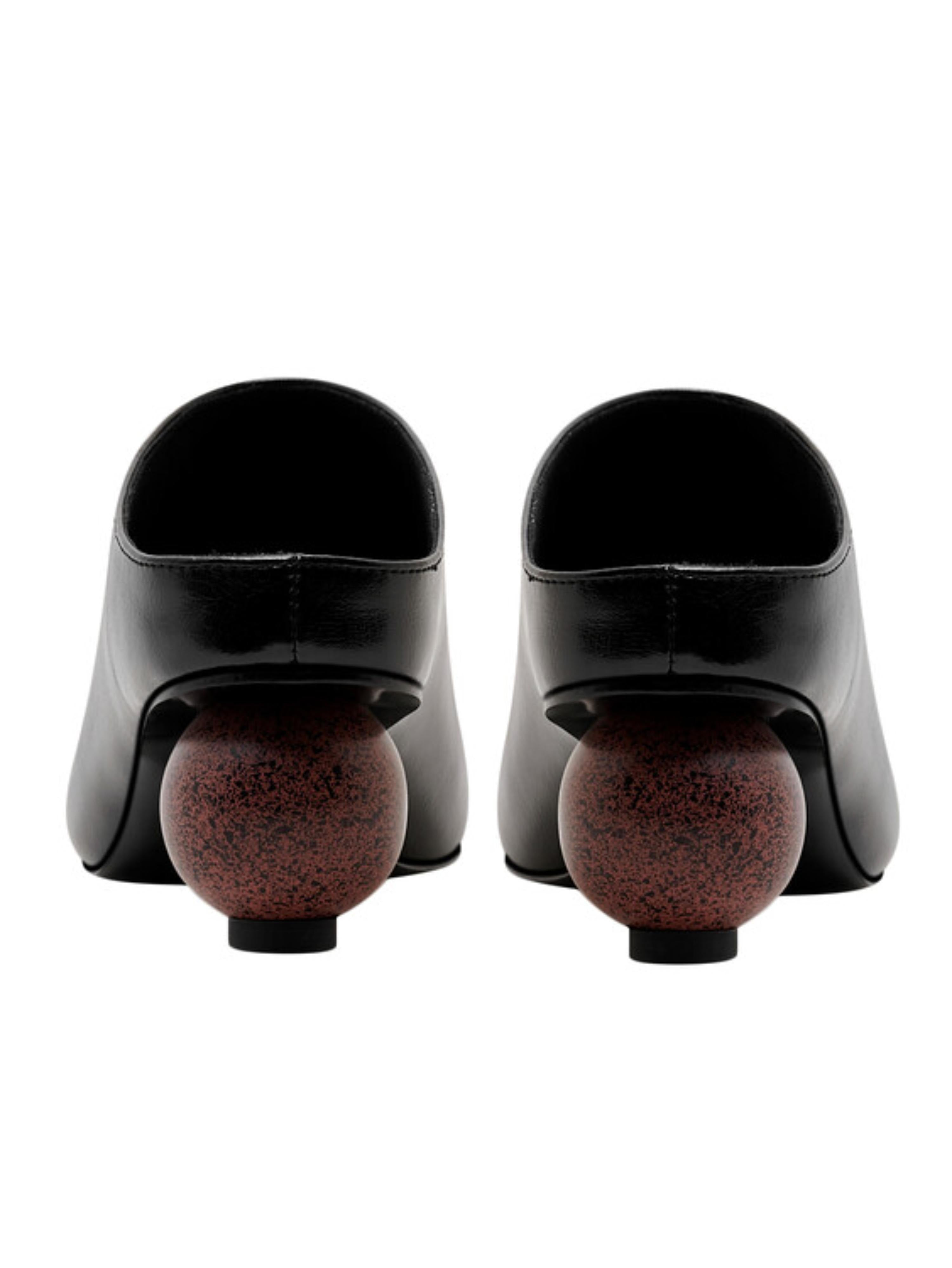 Sculptural Heel Mules Black Sandals for Women