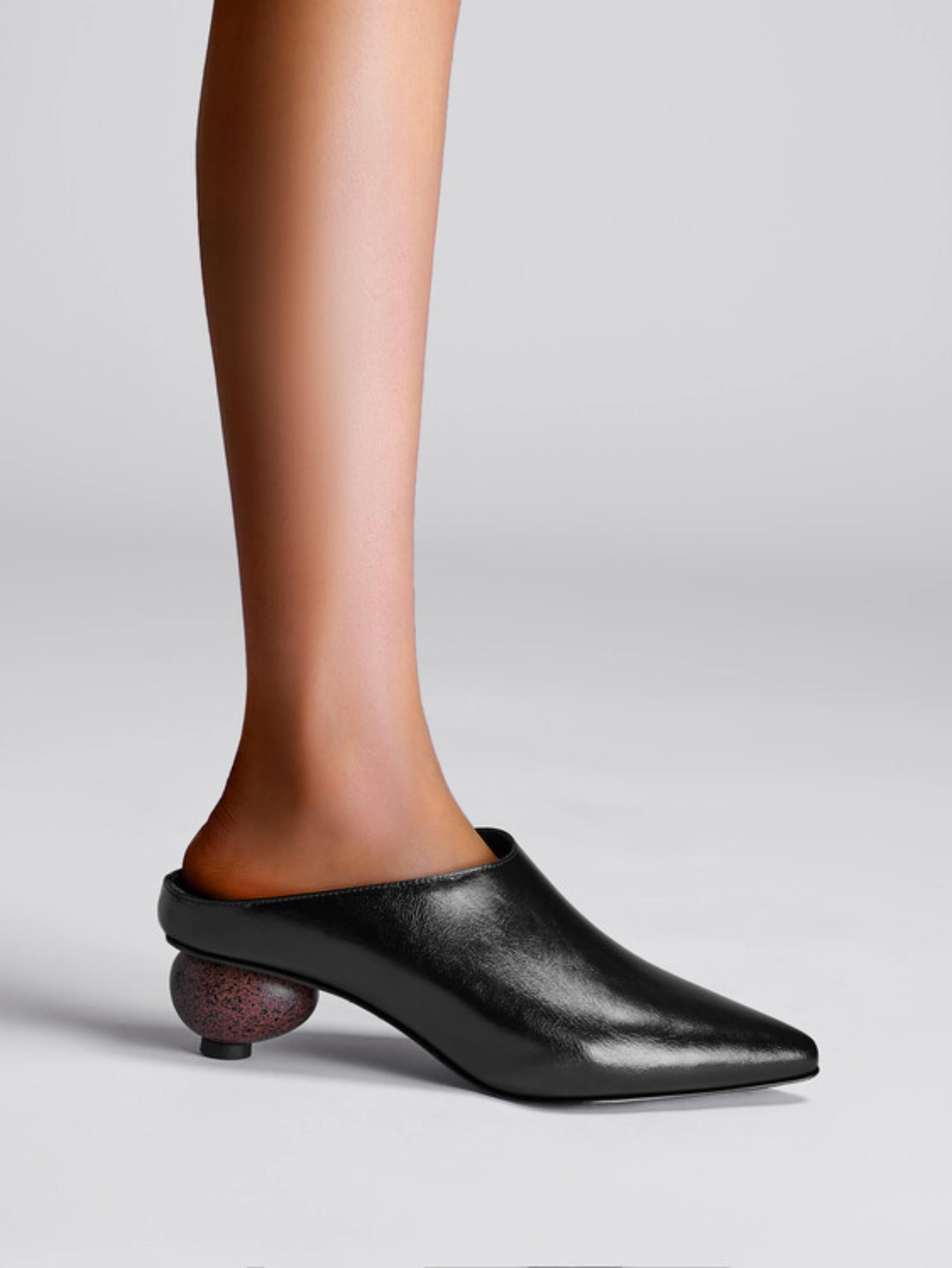 Sculptural Heel Mules Black Sandals for Women