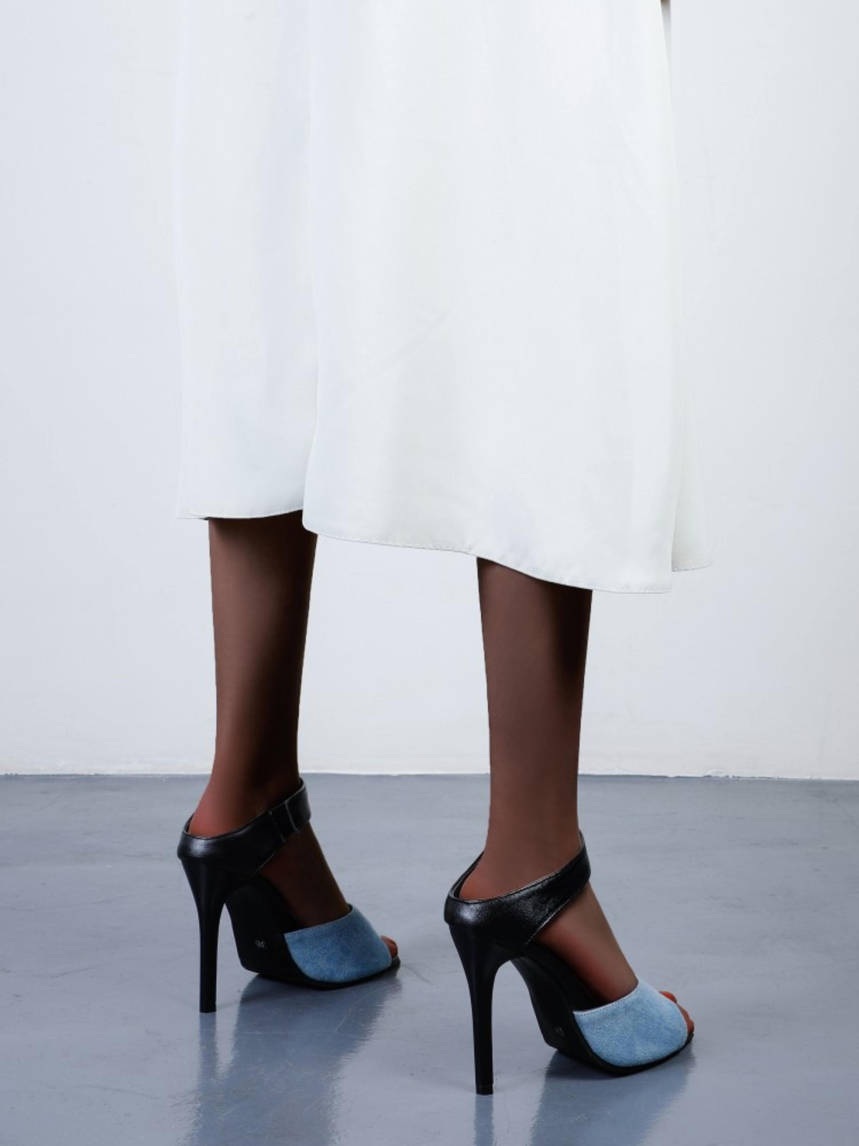 Royal Charm Blue Croc Mule Women Sandals