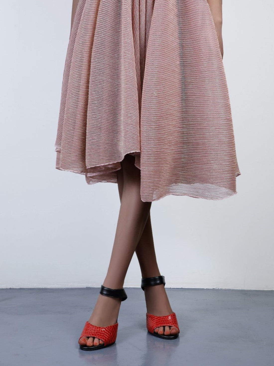 Red Desire Croc-Textured Peep-Toe Women's Comfort Sandals